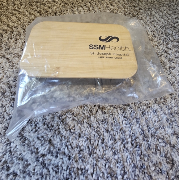 St. Joseph Hospital Lunchbox - Picture 5 of 5